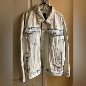 Men’s Denim Jacket Size XL